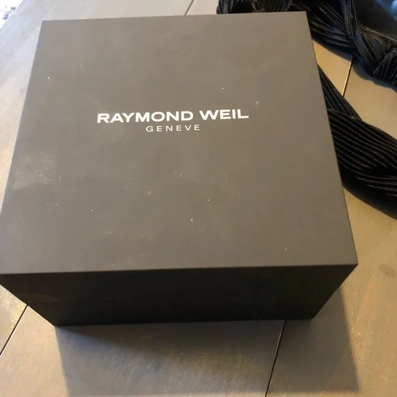 Raymond Weil - Picture 2 of 2